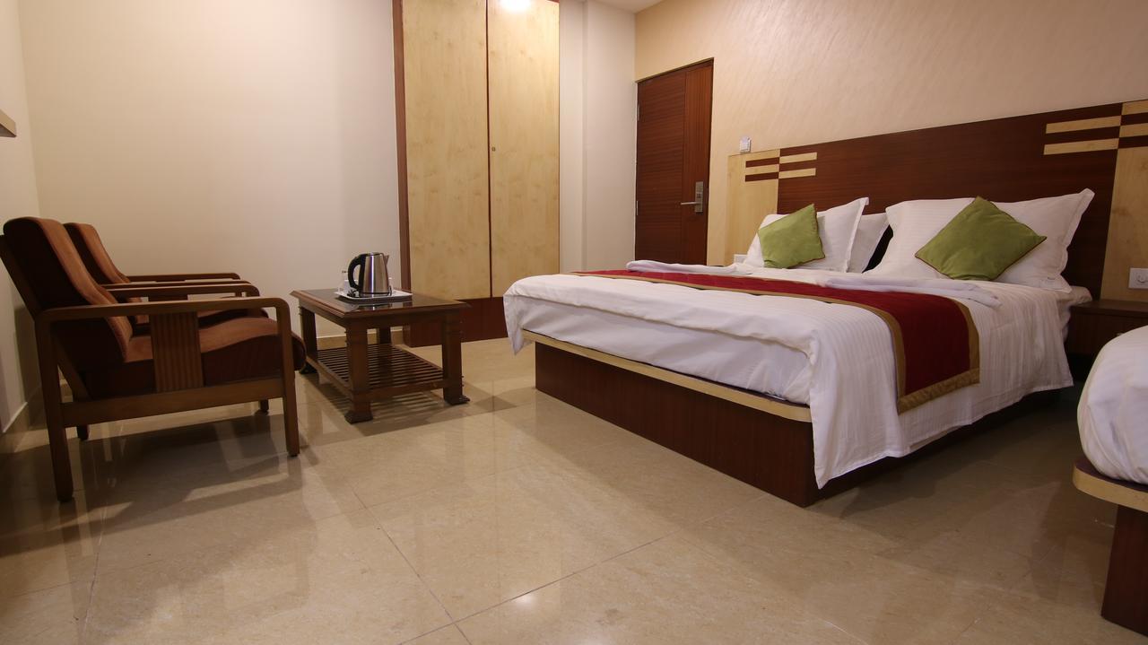 Sri Nandi Comforts Hotel Bangalore Exterior photo